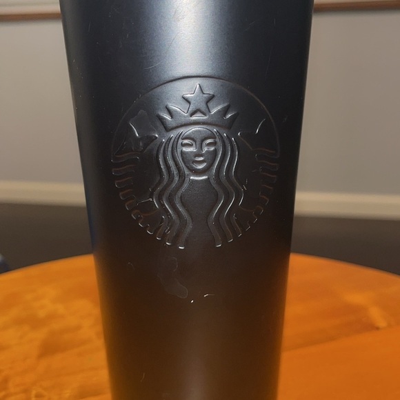 RARE!! New Starbucks MATTE BLACK STAINLESS STEEL Cold Cup Tumbler 24 oz - Picture 2 of 6